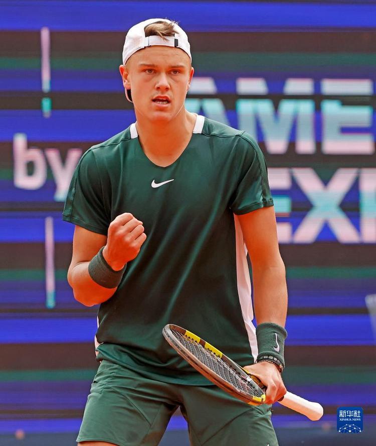 12次越位 12次越位